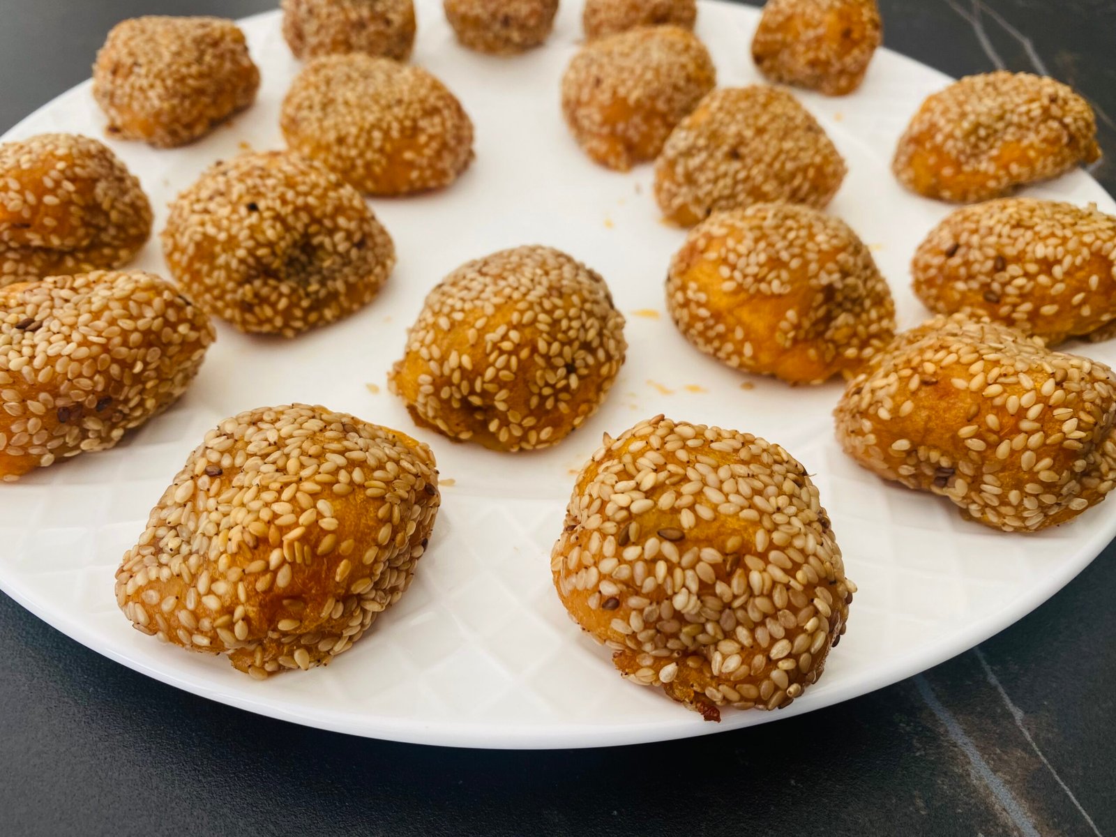 Buchi des Philippines, dessert sans gluten à la patate douce