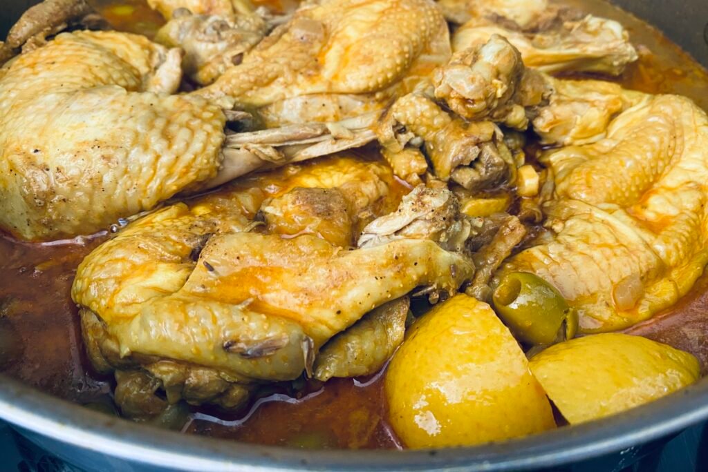 Tagine de pollo marroquí con limón confitado sin gluten