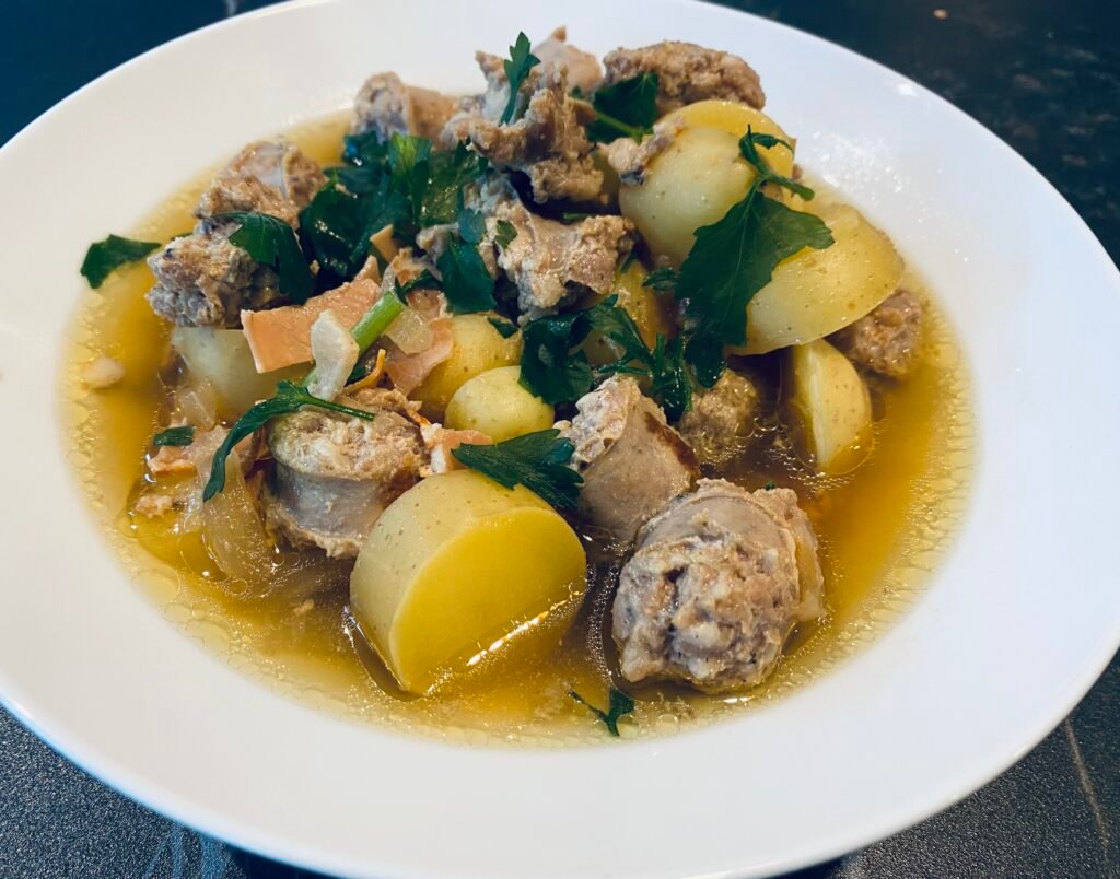 Coddle irlandais (ragoût de saucisses et pommes de terre)