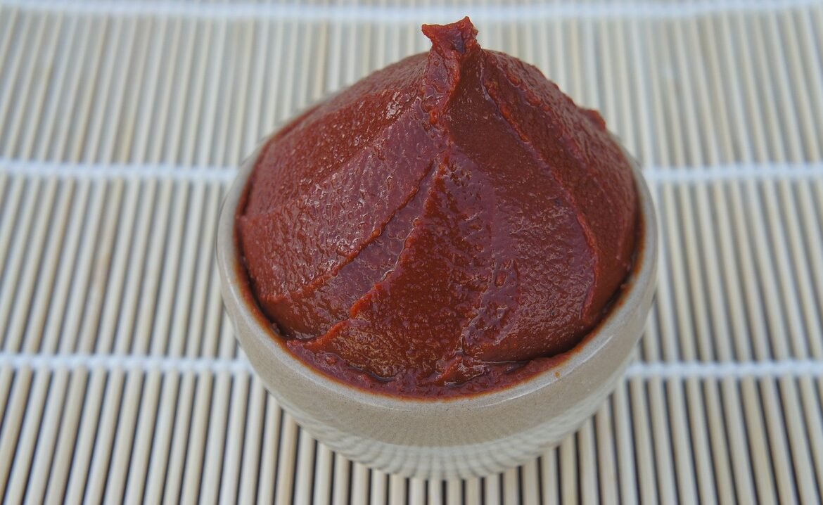 kochujang, miso, meju