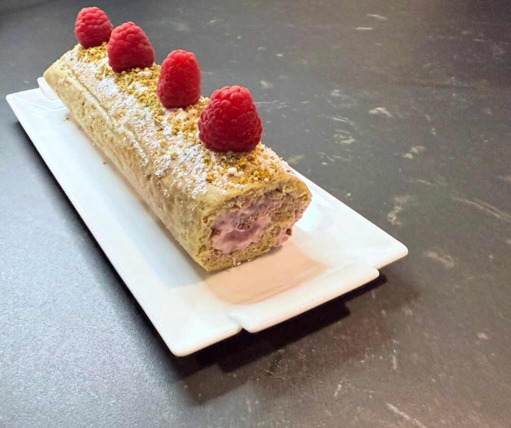 Bûche framboises-pistaches