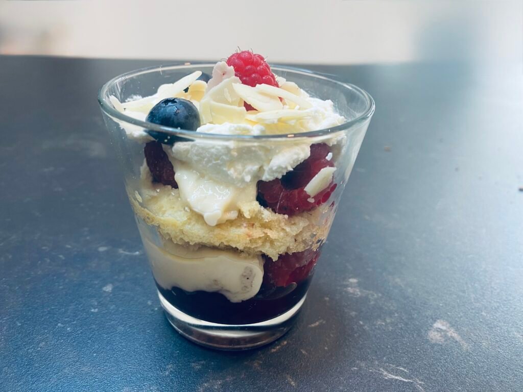 Trifle anglais aux fruits rouges