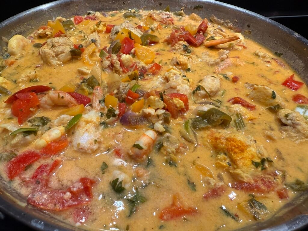 Moqueca de pescado y camarones, Brasil