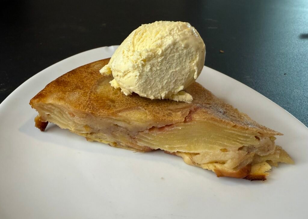 Gâteau Invisible aux pommes sans gluten, France