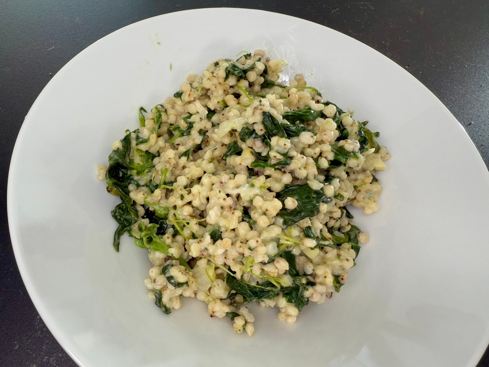 Risotto de sorgho aux épinards et au gorgonzola