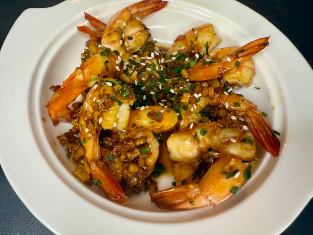 Shrimp stir-fried with ginger and garlic, China