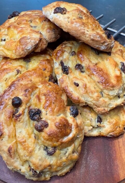 Pains aux raisins briochés, sans gluten, France