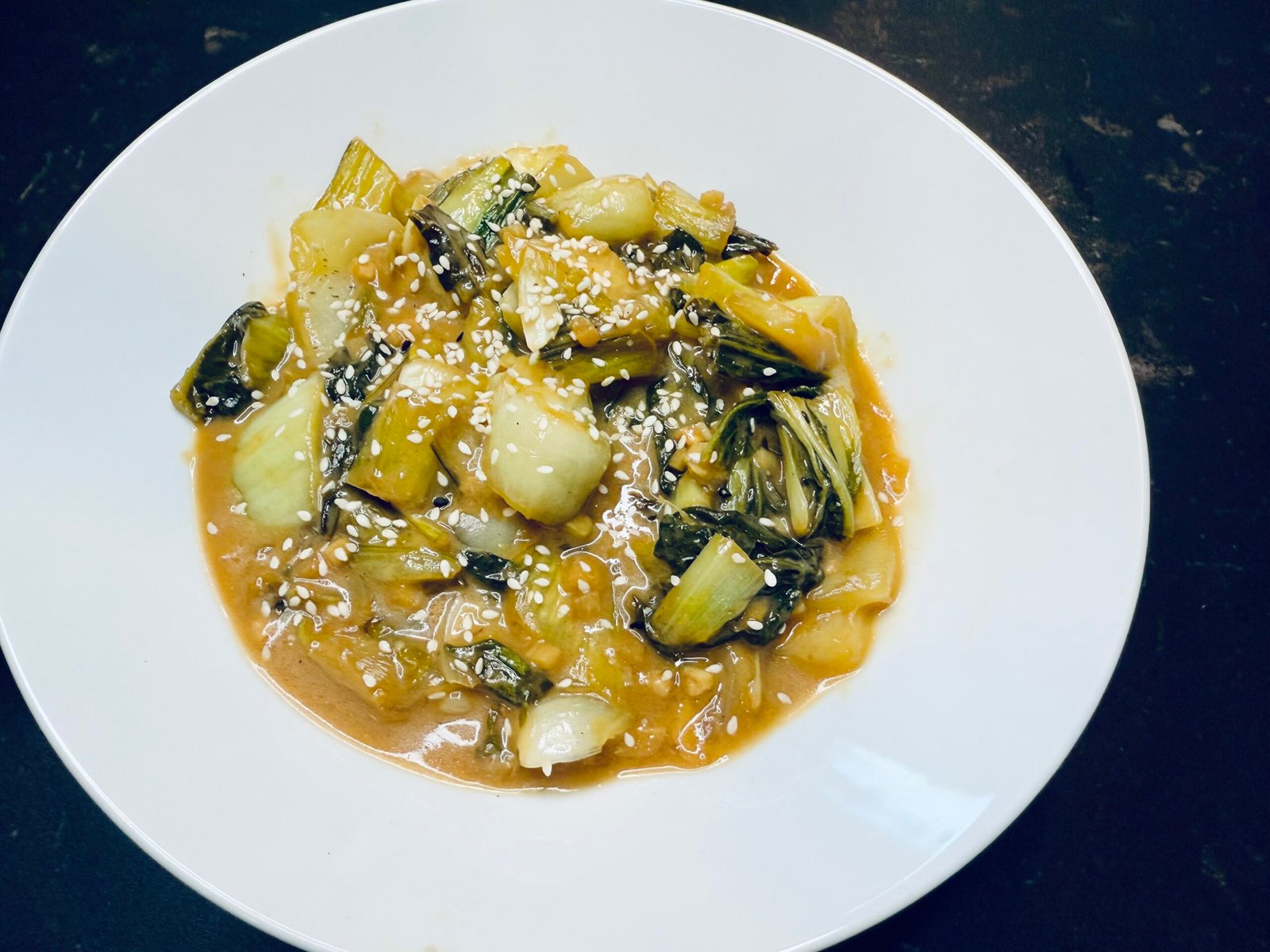 Pak Choi sautés au Miso et au sésame, Japon