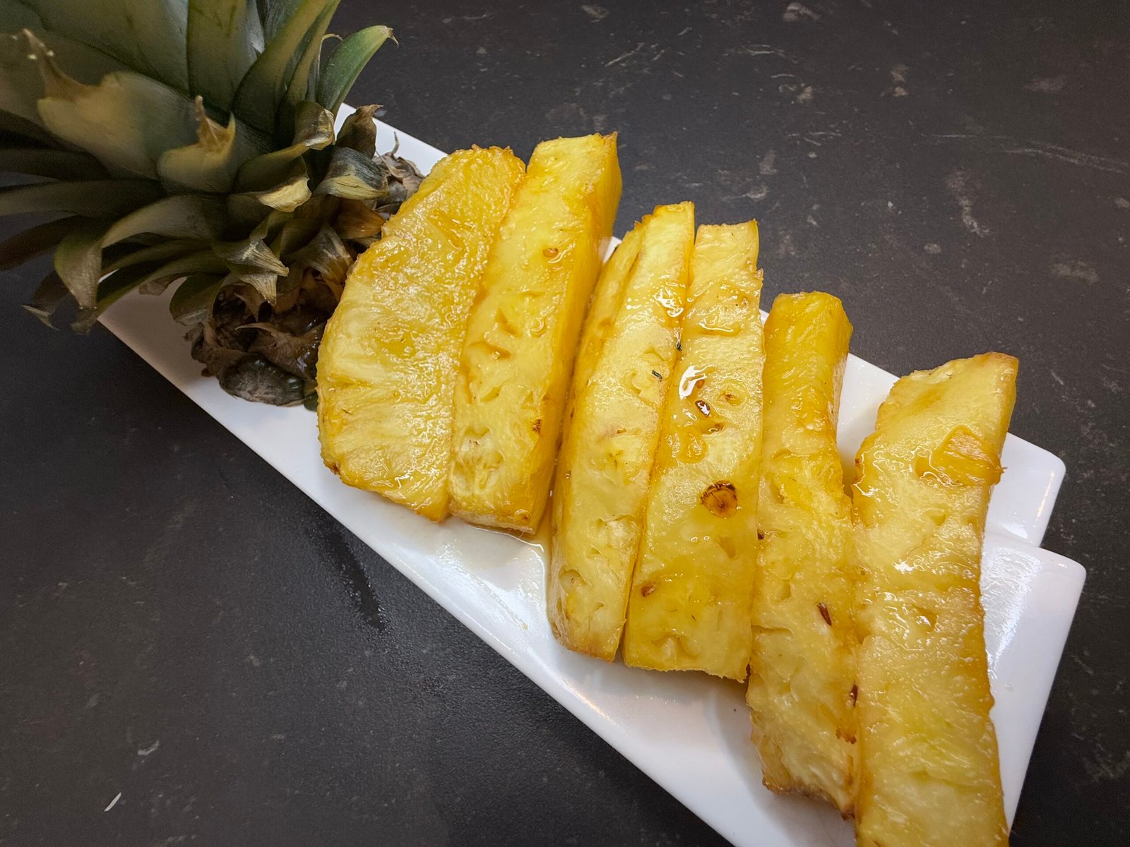 Ananas grillé au miel et à la vanille, Tahiti