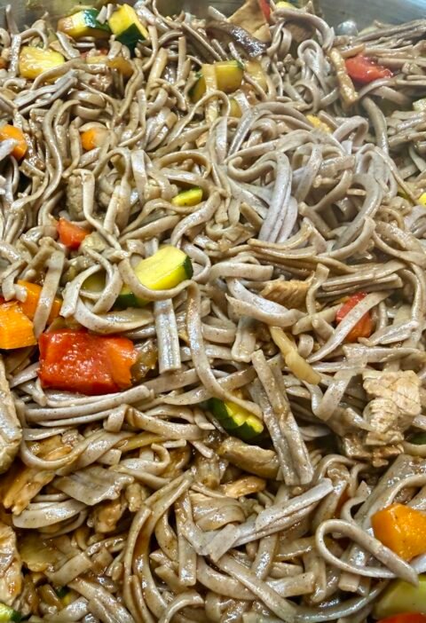 Yakisoba, nouilles de sarrasin sautées