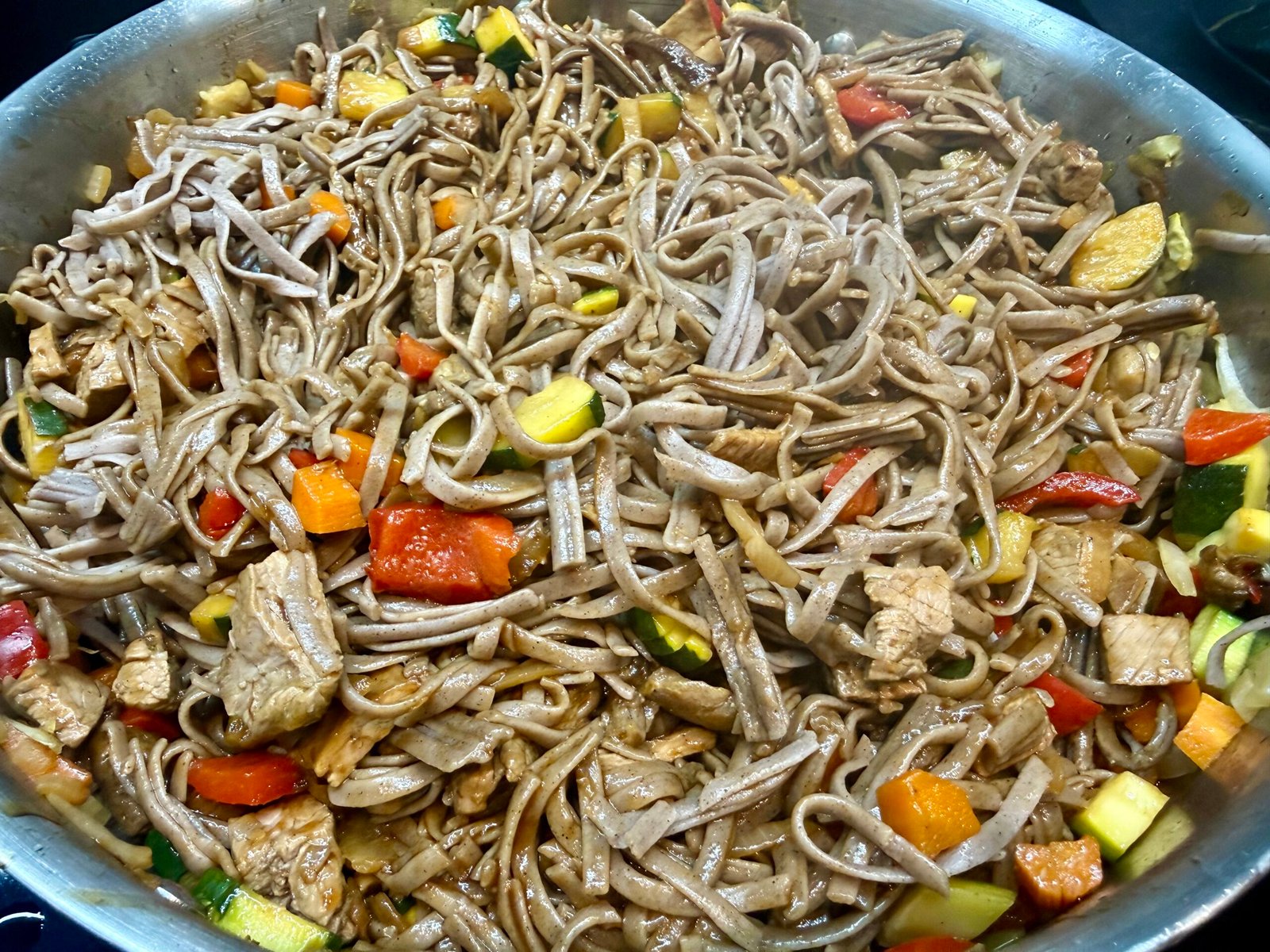 Yakisoba, nouilles de sarrasin sautées